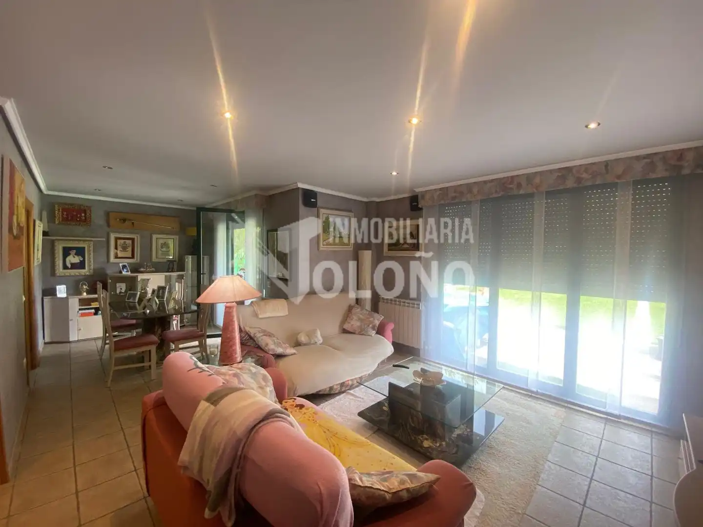 Sala d'estar de Casa o xalet en venda en Ollauri amb Calefacció, Jardí privat i Terrassa