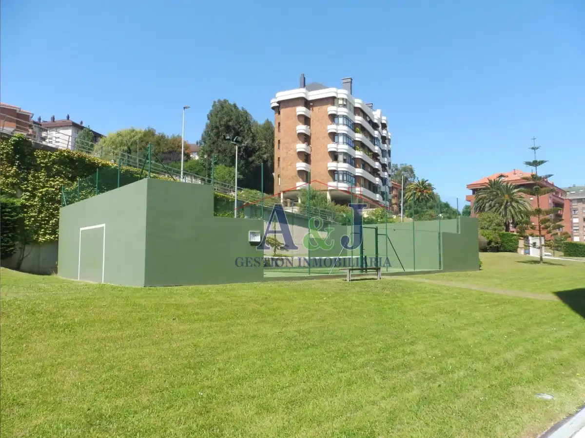 Wohnung zur Miete in Calle Alfonsina Storni, La Pereda