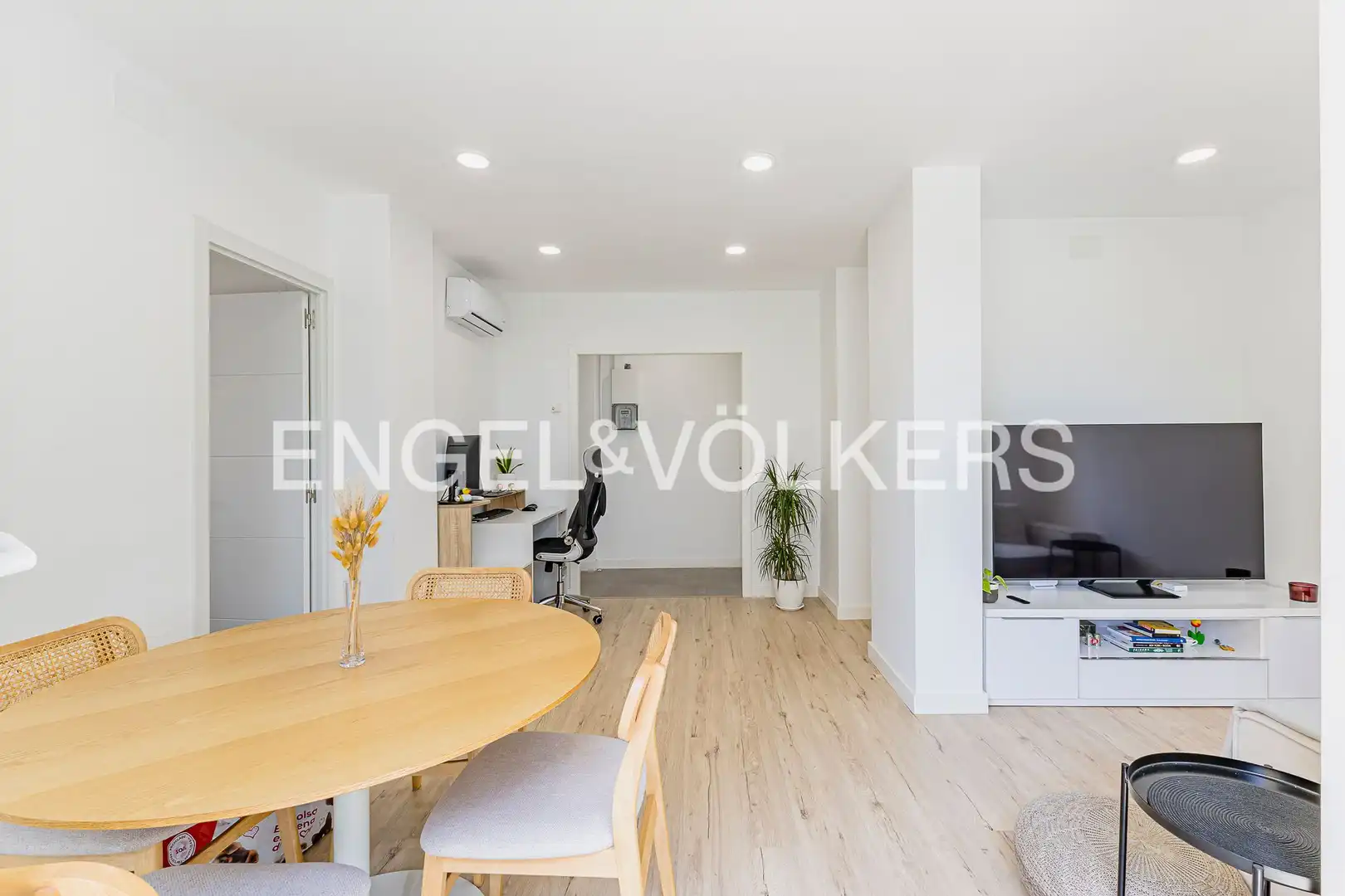 Piso en venta en La Verneda i la Pau