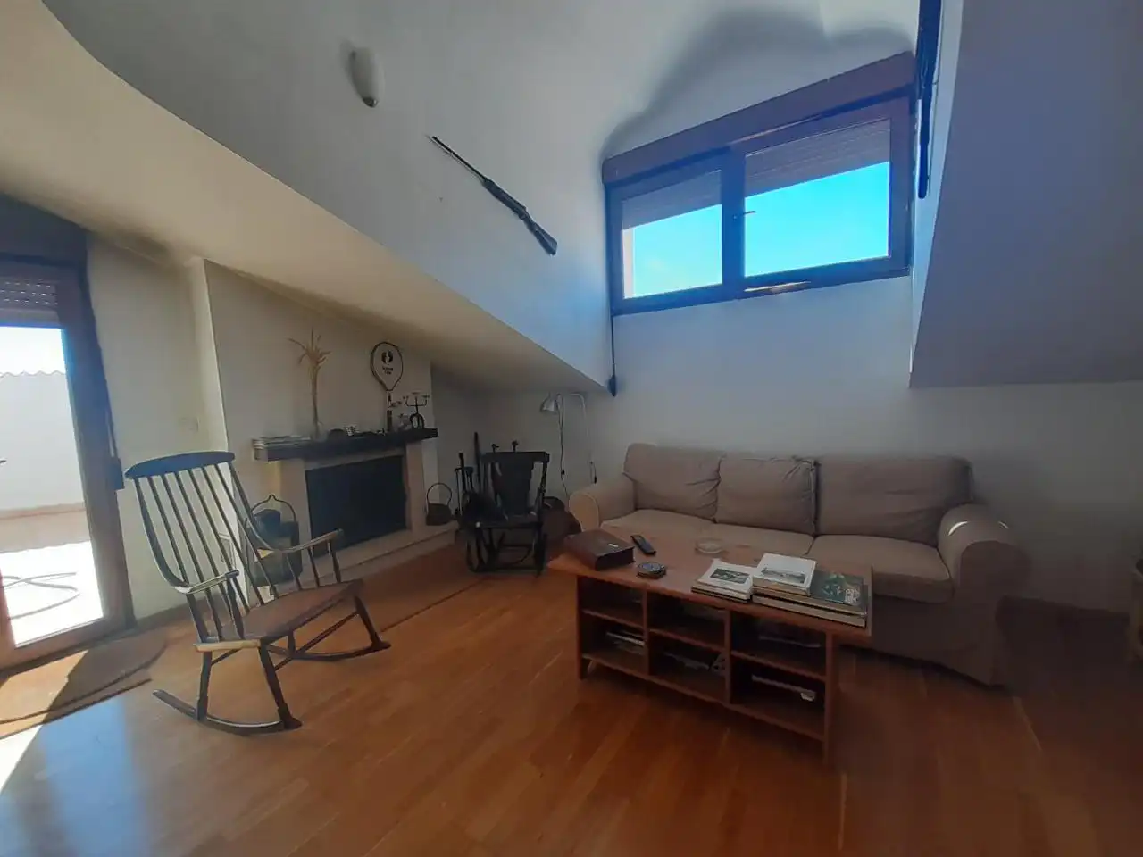Sala de estar de Piso en venta en Bronchales con Parquet, Terraza y Trastero
