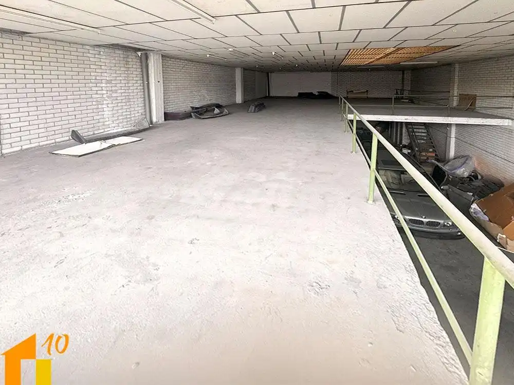 Nau industrial en venda en Capiscol - Gamonal