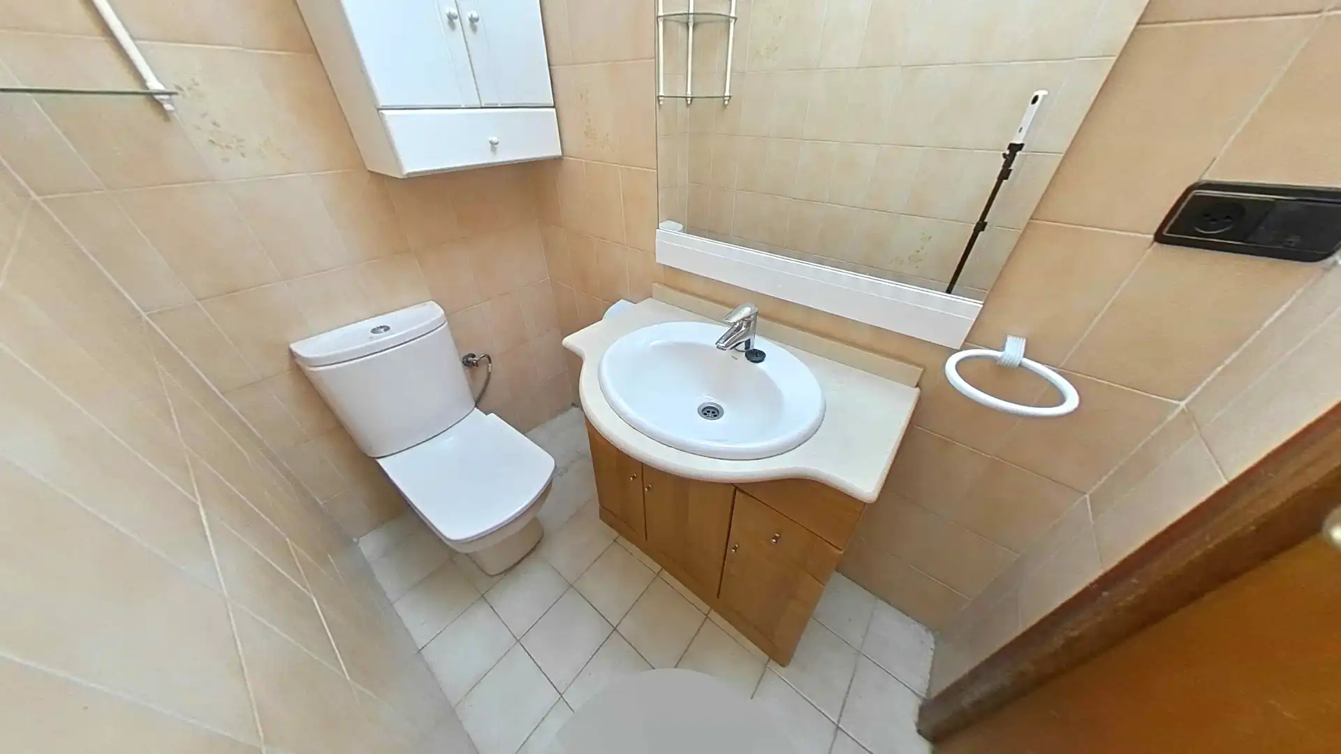 Badezimmer von Wohnungen zum Verkauf in Elche / Elx mit Klimaanlage und Balkon