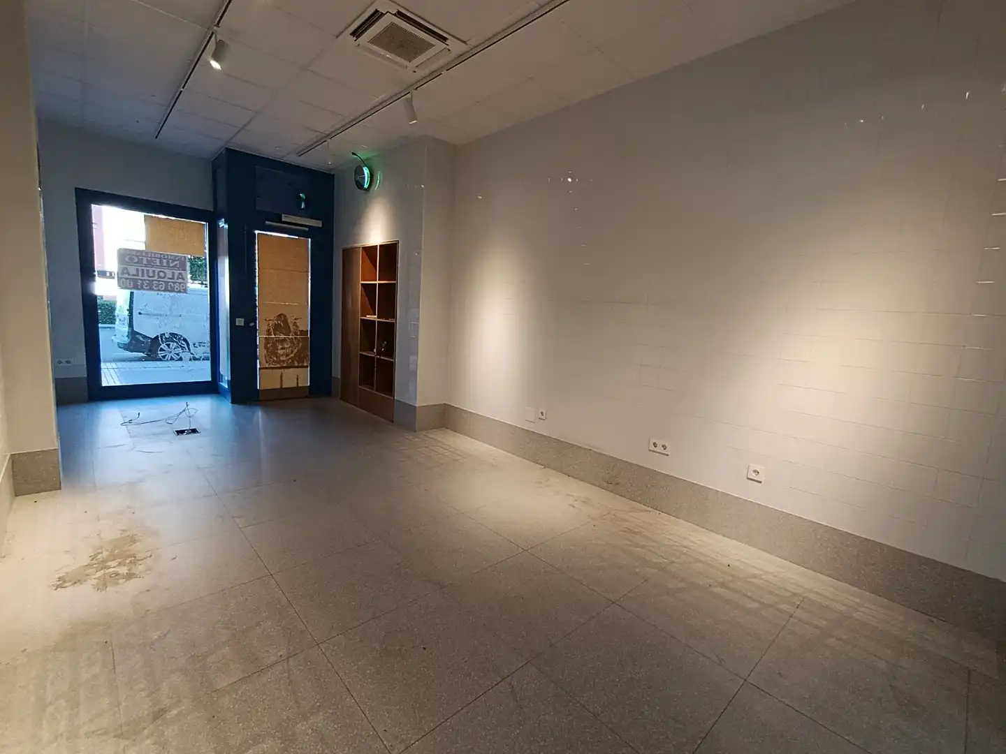 Local comercial de lloguer a Avenida el Ferial 40, imagen 3