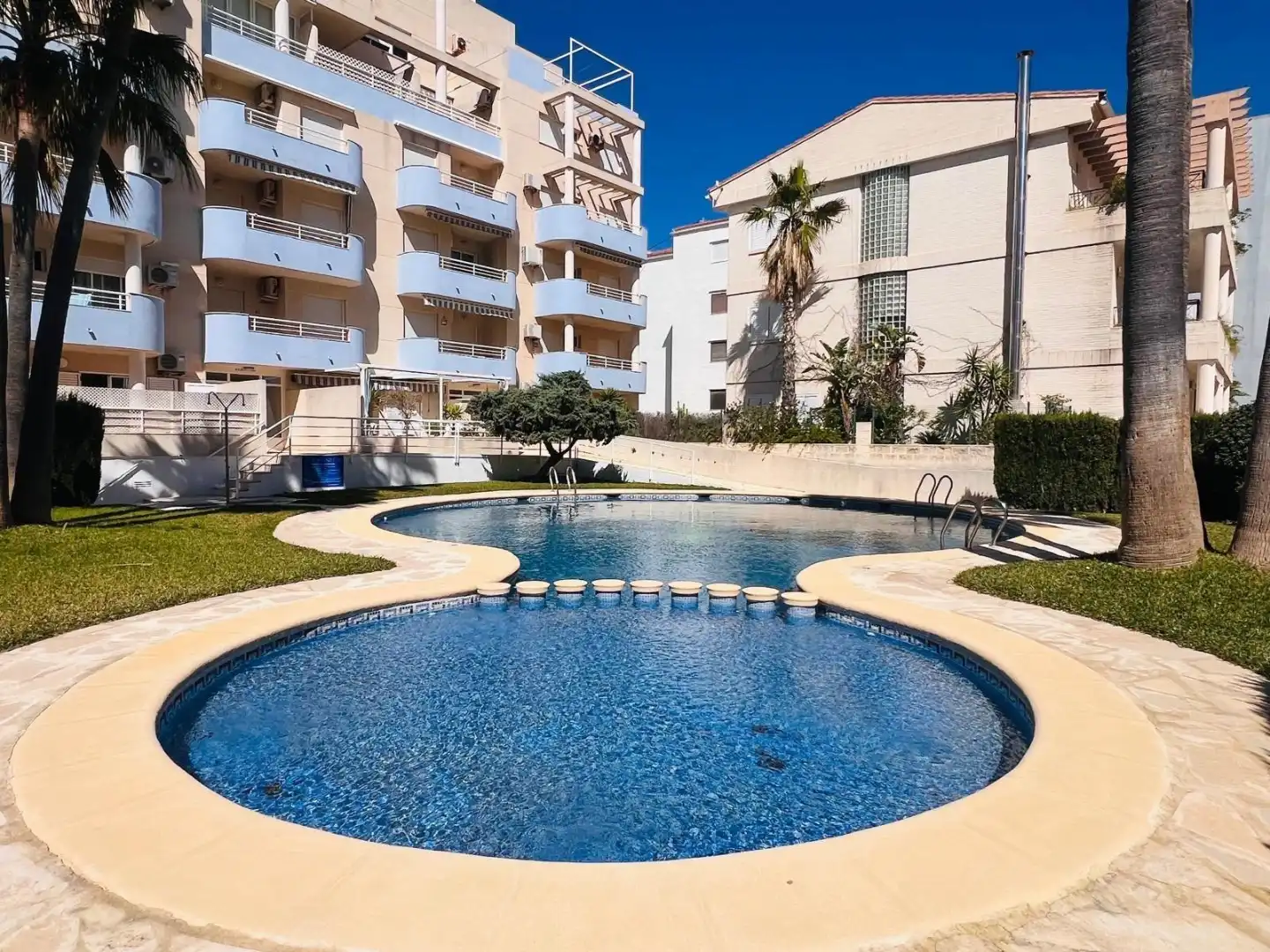 Apartment mit Pool zum Verkauf in Calle Cocentaina 10