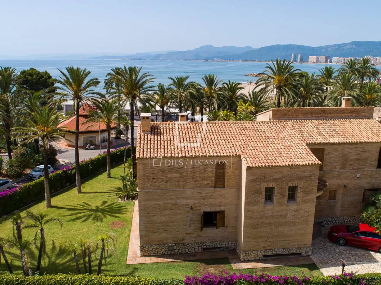 Houses for sale in Cullera  with Air Conditioner, Heating and Private garden