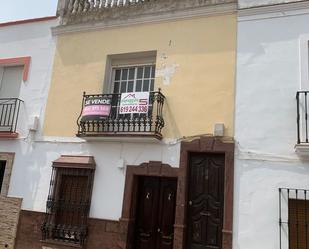 Vista exterior de Àtic en venda en Fuente del Maestre amb Terrassa i Balcó