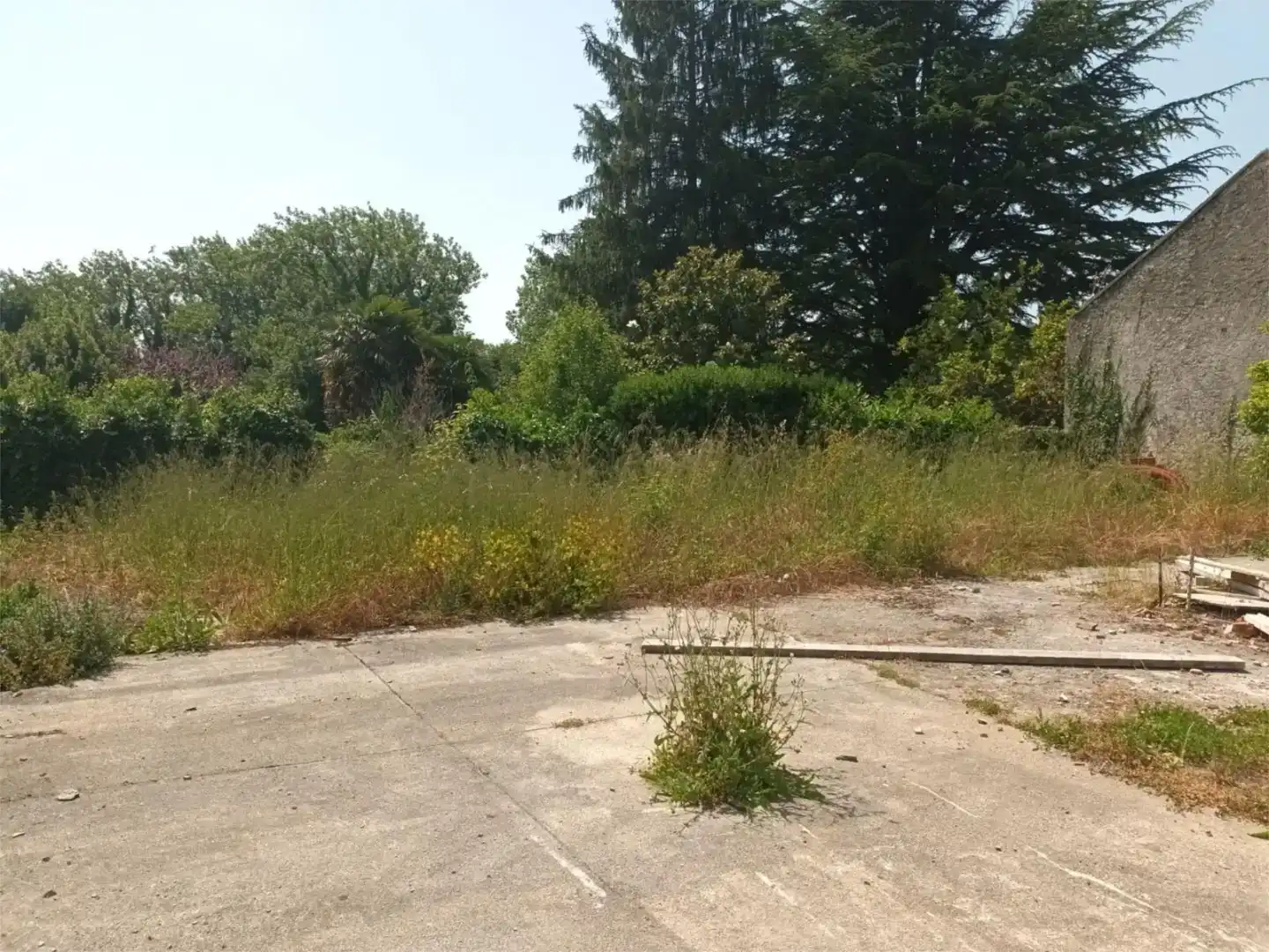 Houses for sale in Bergondo, A Coruña