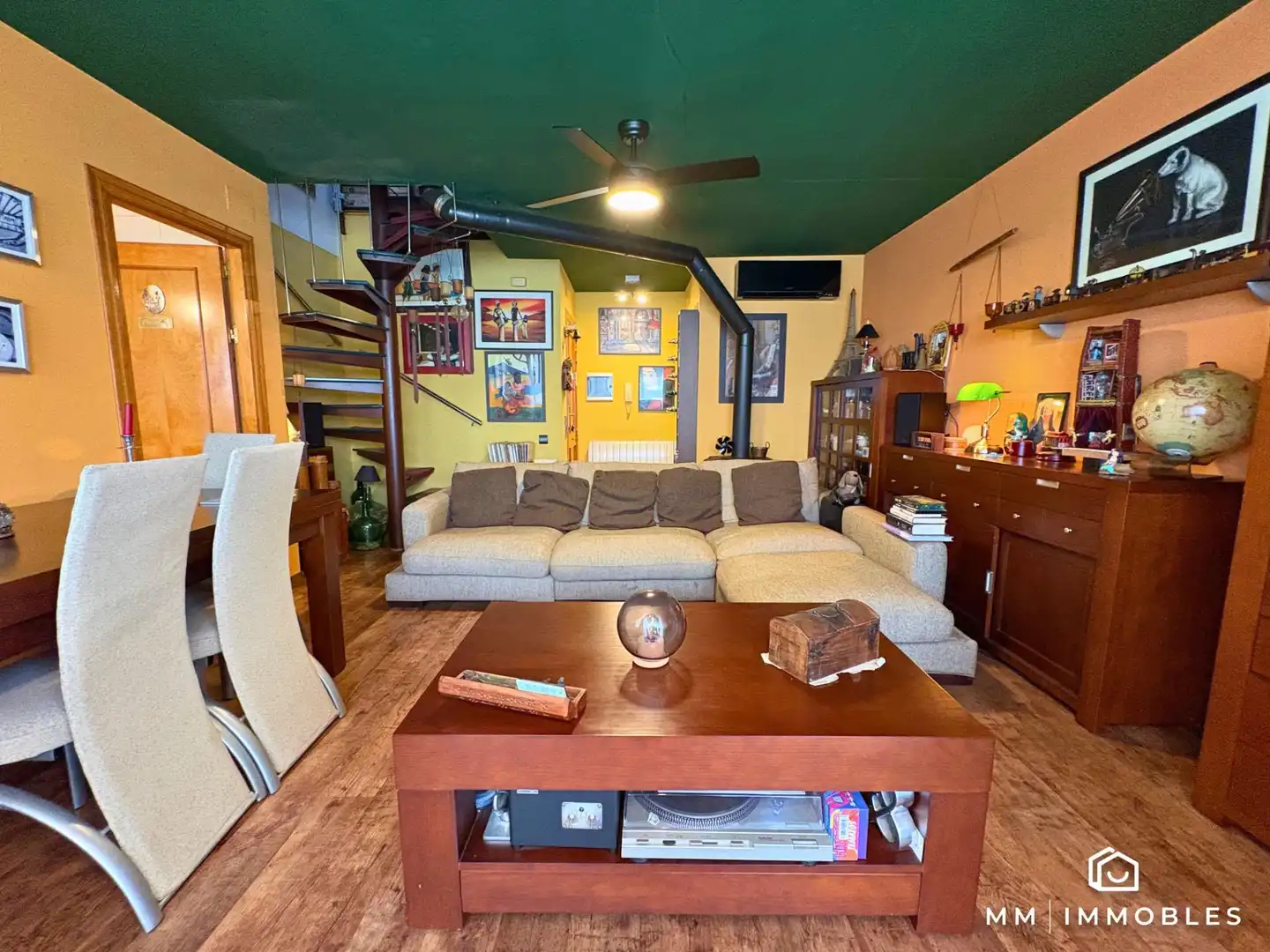 Living room of Attic for sale in Les Franqueses del Vallès  with Parquet flooring, Terrace and Balcony