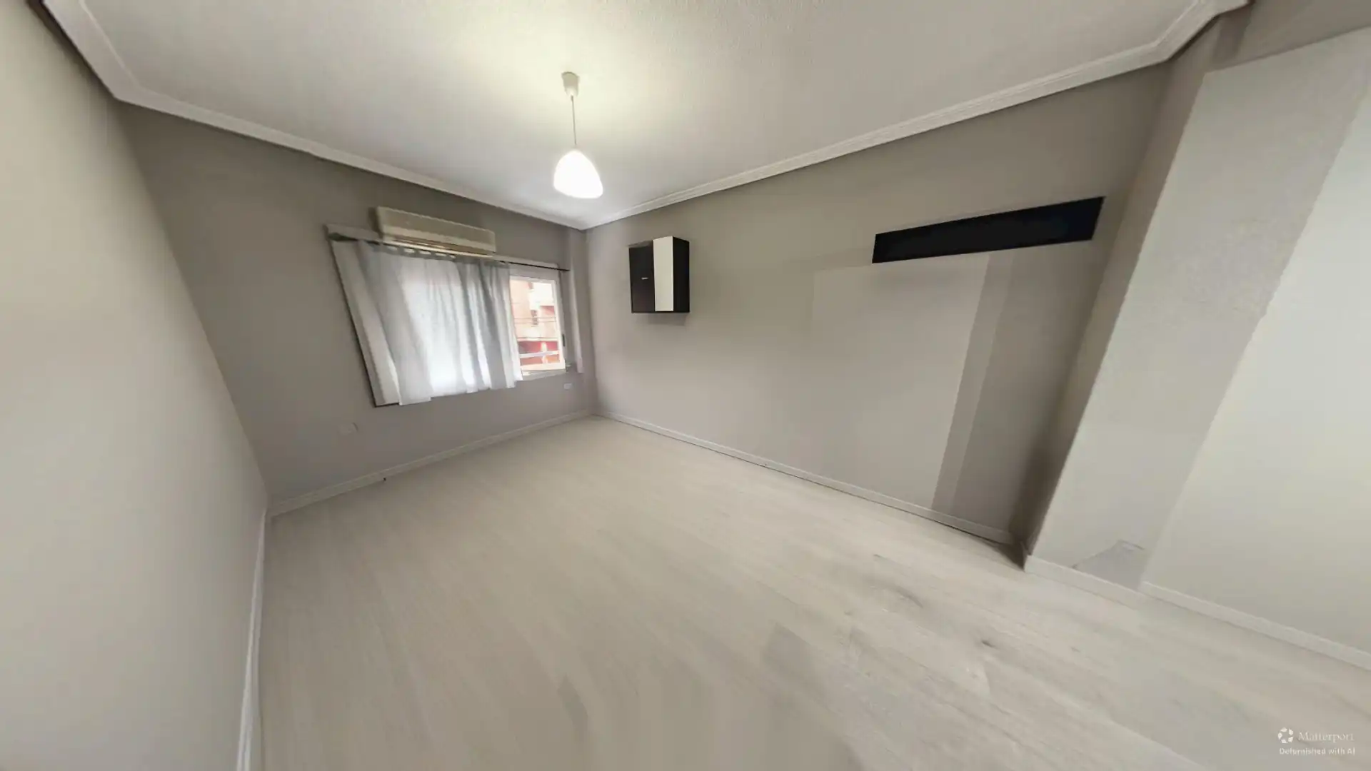 Dormitori de Pis en venda en Alicante / Alacant amb Aire condicionat, Parquet i Moblat