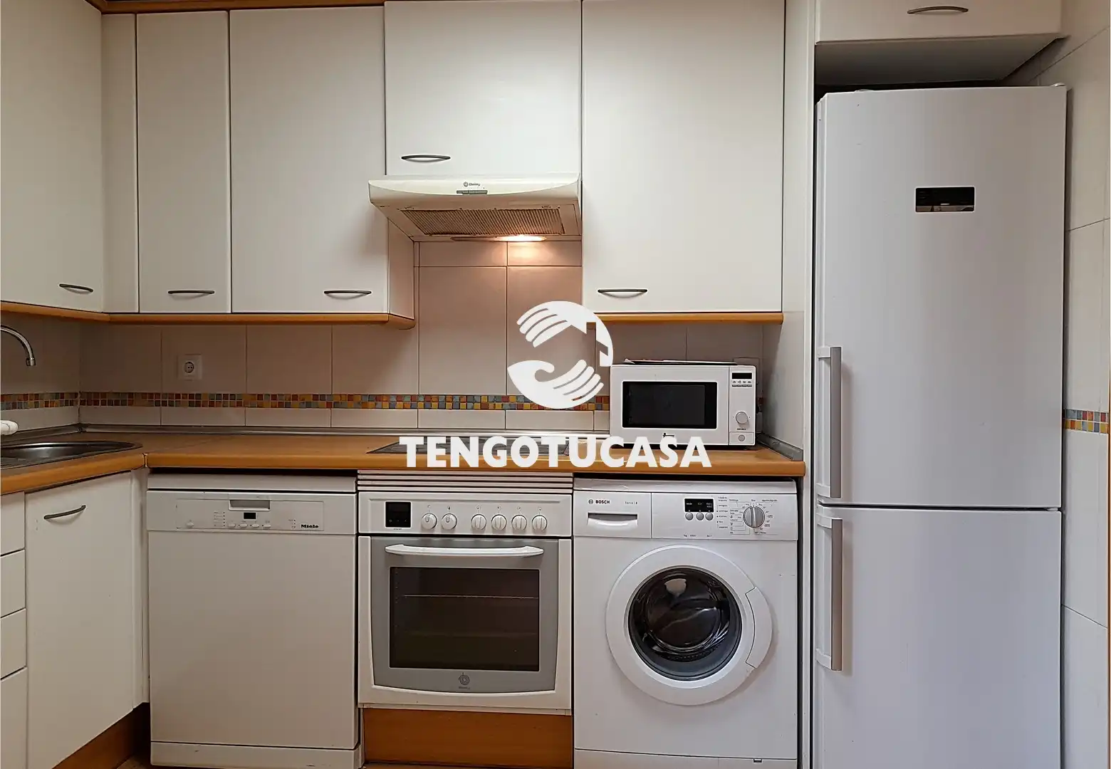 Küche von Dachboden zum Verkauf in Madrid mit Klimaanlage, Heizung und Terrasse