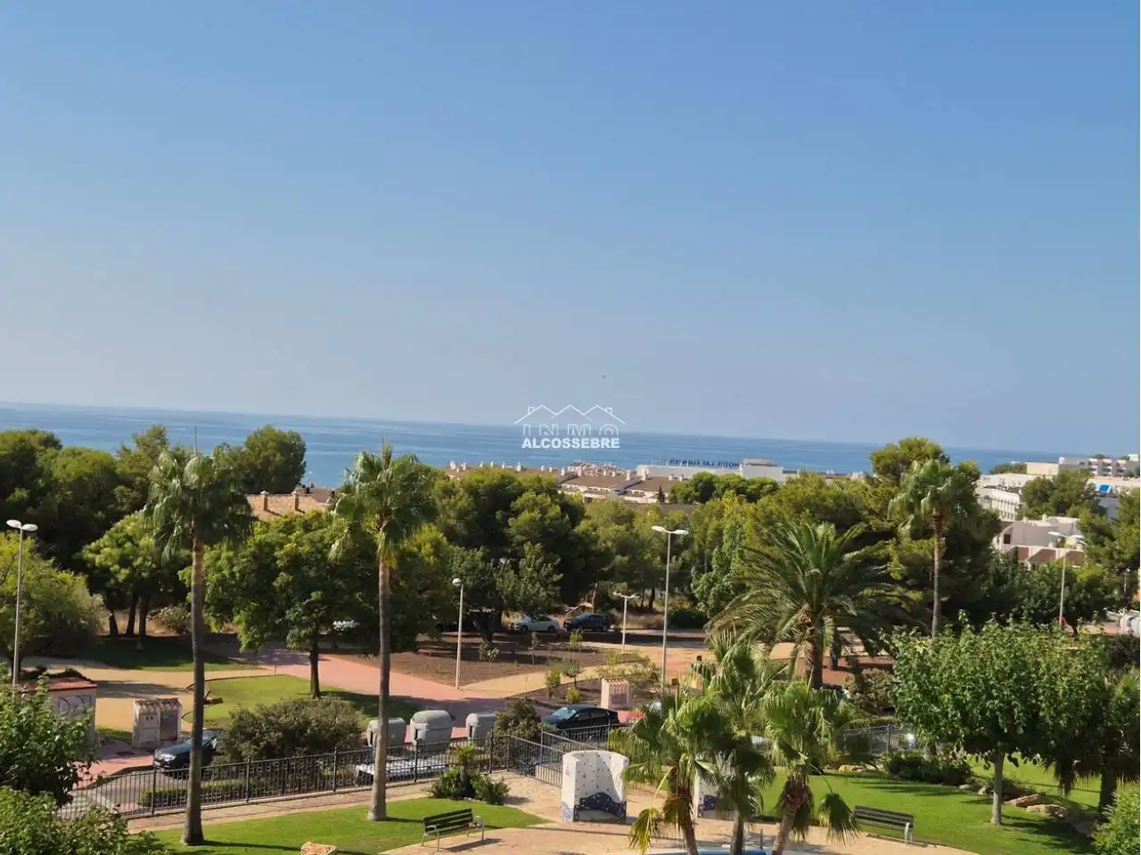 Vista exterior de Àtic en venda en Alcalà de Xivert amb Aire condicionat, Calefacció i Terrassa