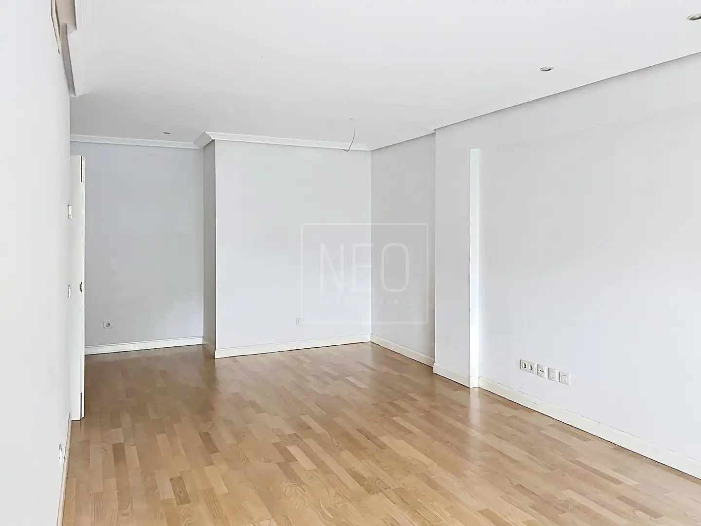 Living room of Flat for sale in Madrid  with Air Conditioner, Heating and Private garden
