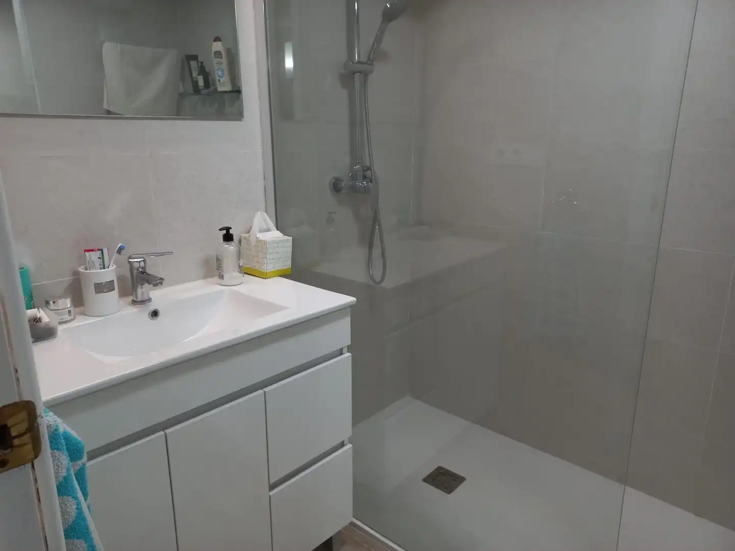 Baño de Piso de alquiler en Valencia con Aire acondicionado, Calefacción y Parquet