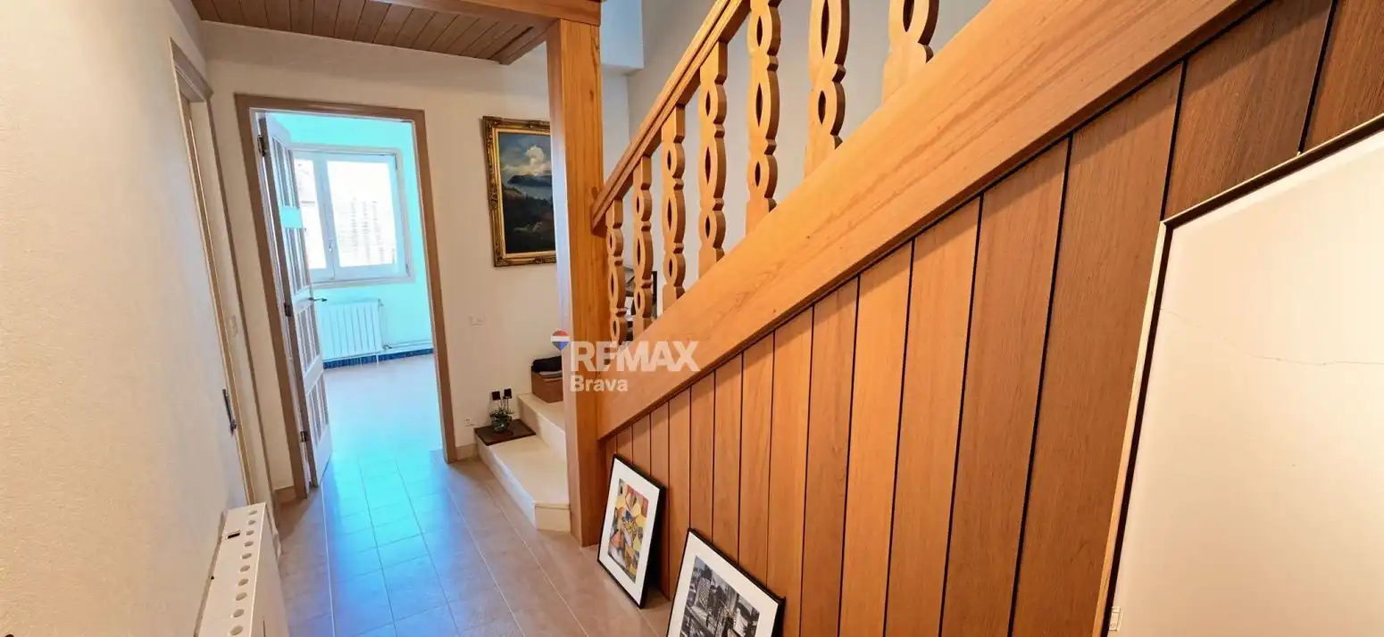 Casa adosada en venta en Celrà con Aire acondicionado, Jardín privado y Terraza