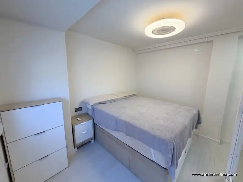 Bedroom of Flat for rent in Valencia  with Air Conditioner, Furnished and Oven
