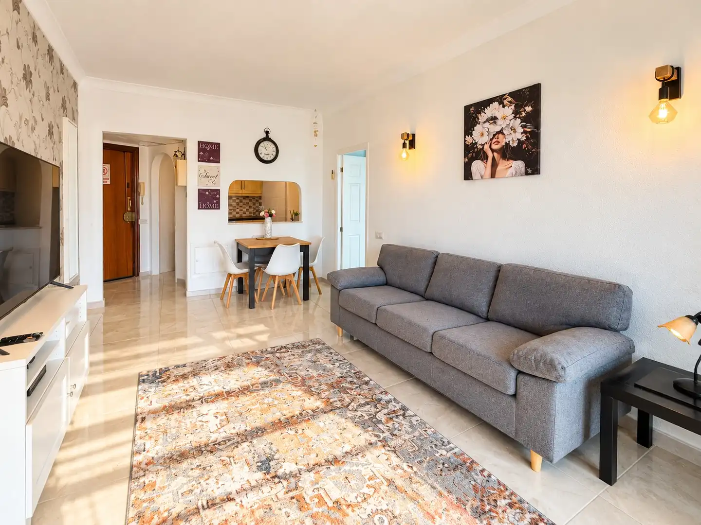 Sala d'estar de Apartament en venda en El Pinillo 