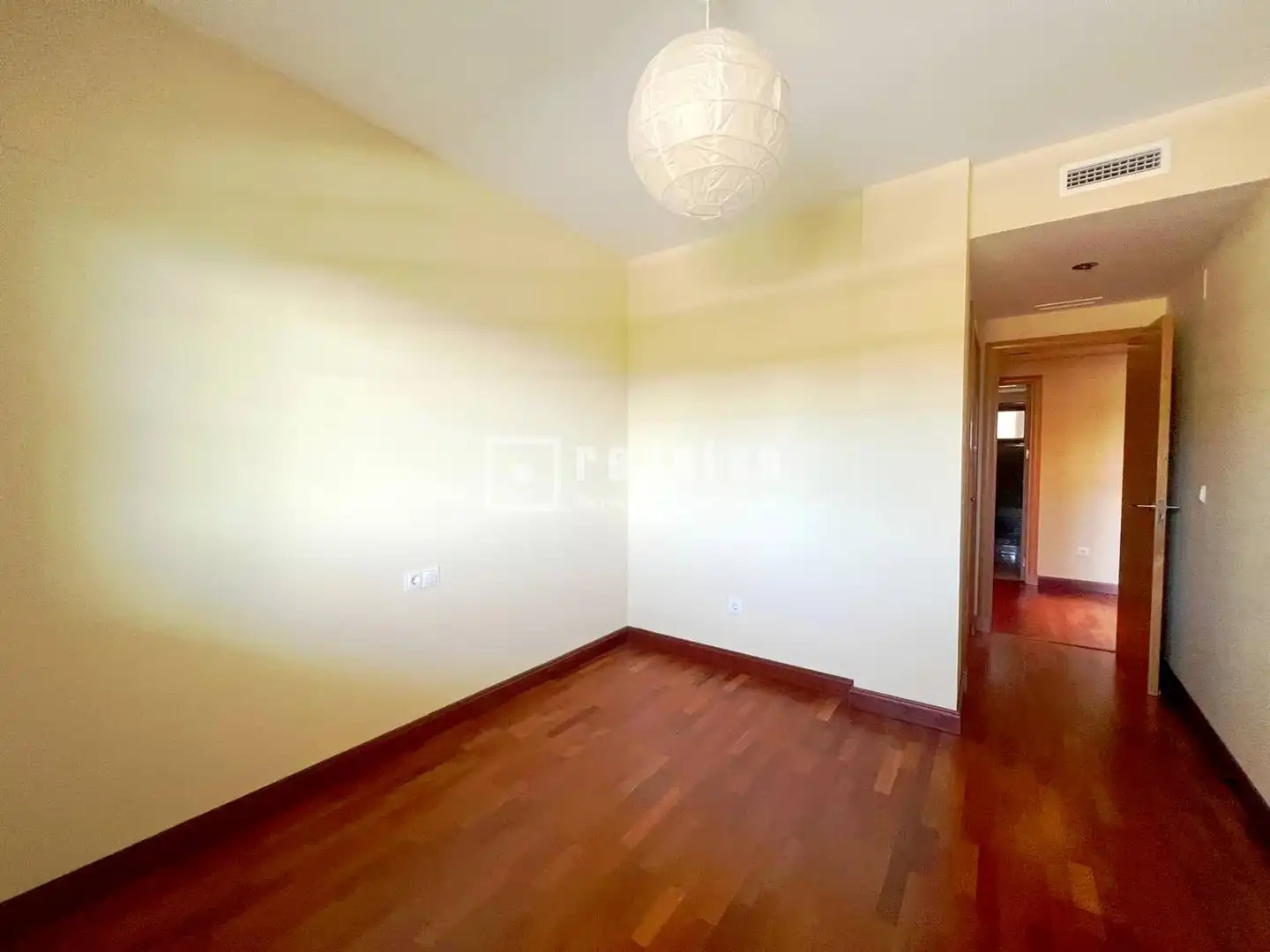 Habitación de Piso de alquiler en Torremolinos con Calefacción, Jardín privado y Terraza