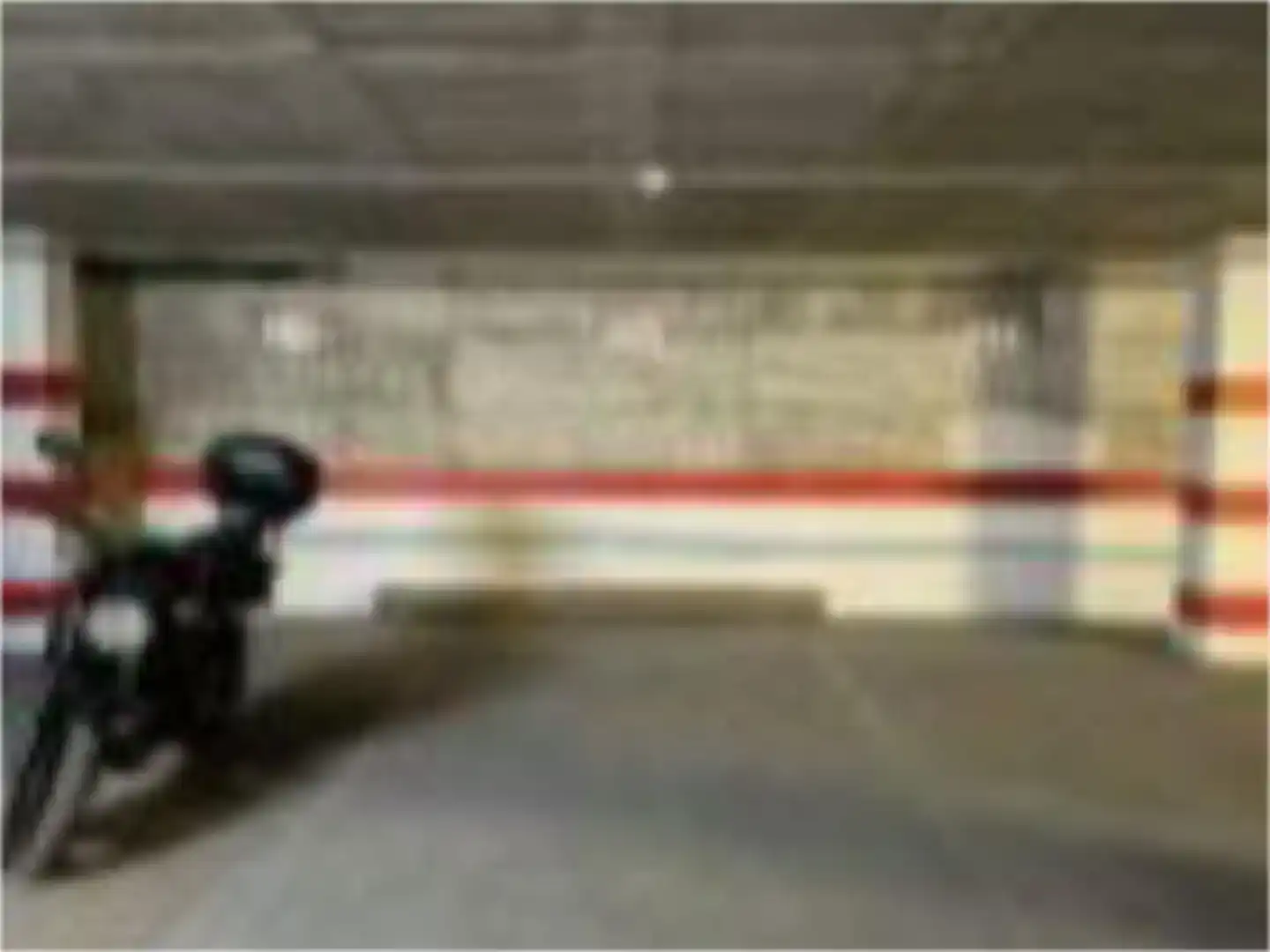 Parkplatz von Garage zur Miete in Marratxí