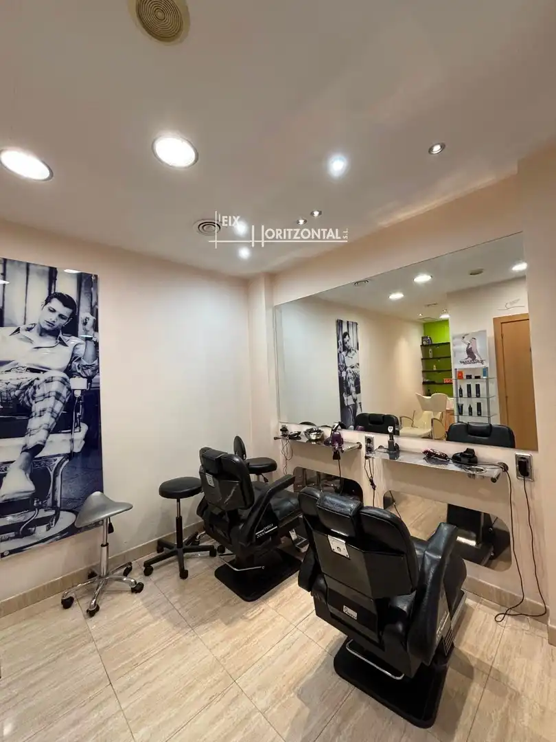 Business premises for sale in Roca de, imagen 11