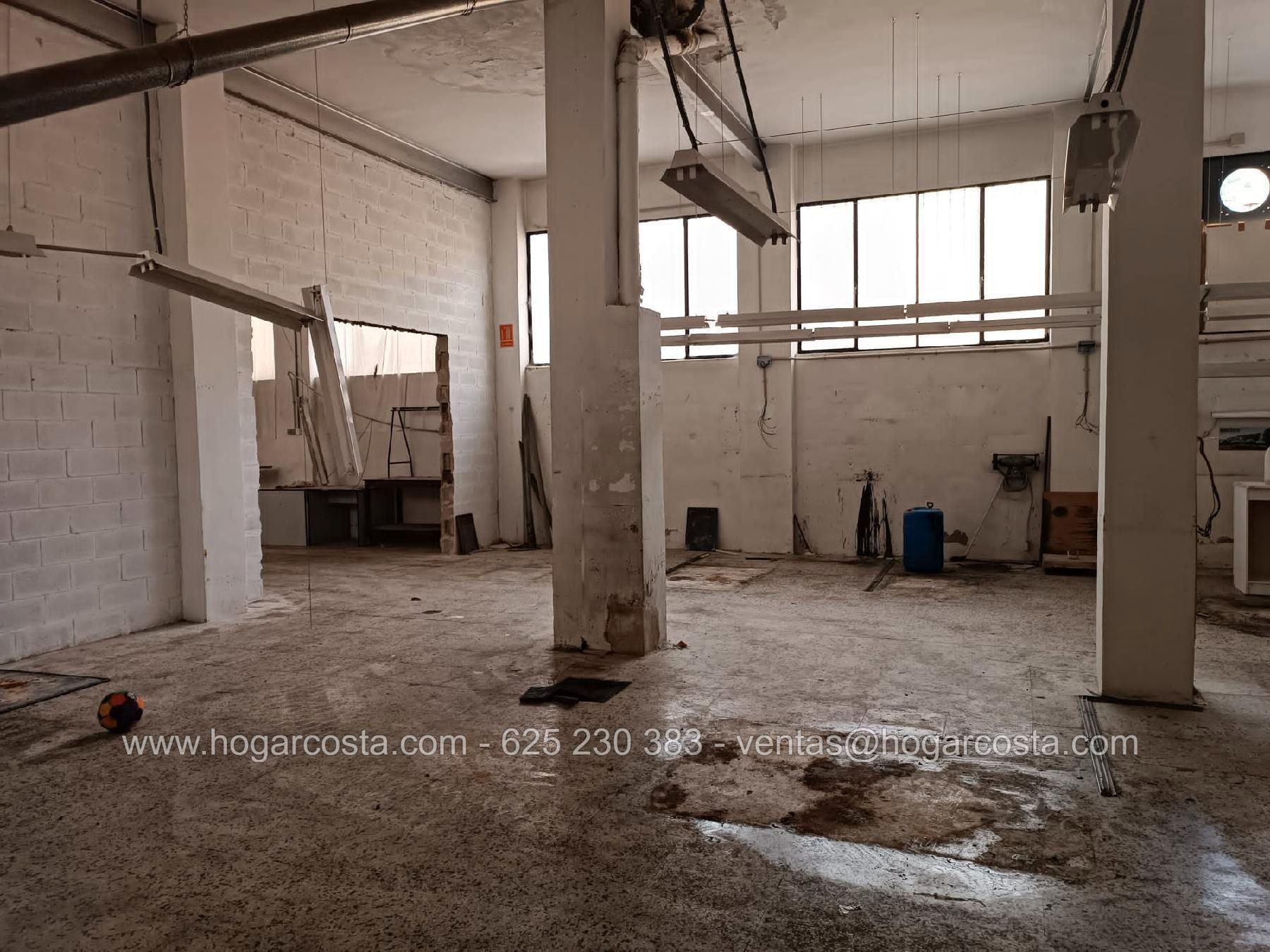 Premises for sale in Villena