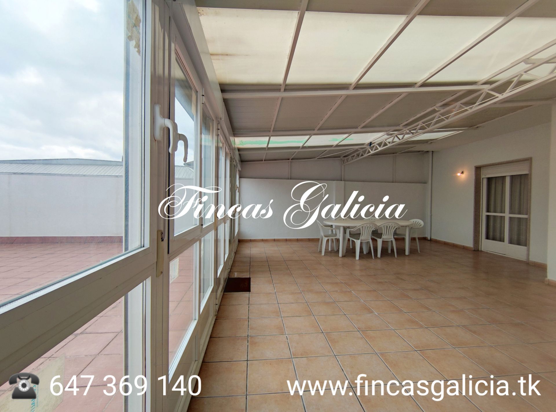 Jardín de Piso en venta en Verín con Calefacción, Terraza y Balcón