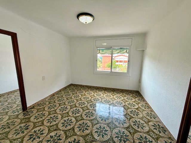 Bedroom of Flat for sale in  Barcelona Capital  with Air Conditioner
