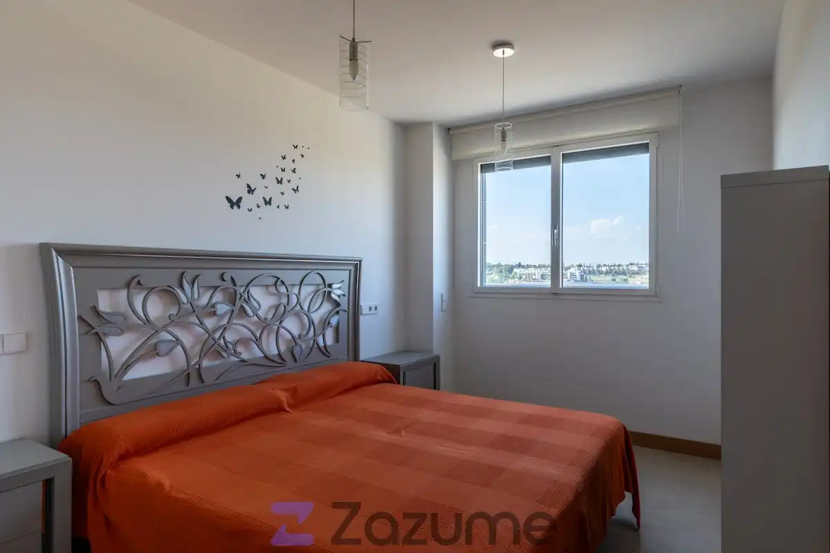 Bedroom of Flat for rent in Madrid  with Air Conditioner, Private garden and Terrace