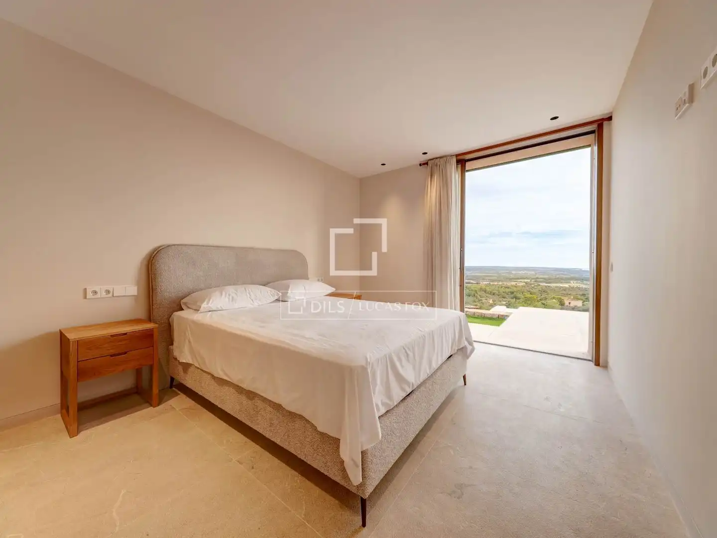 Schlafzimmer von Country house zum Verkauf in  Palma de Mallorca mit Klimaanlage, Heizung und Privatgarten