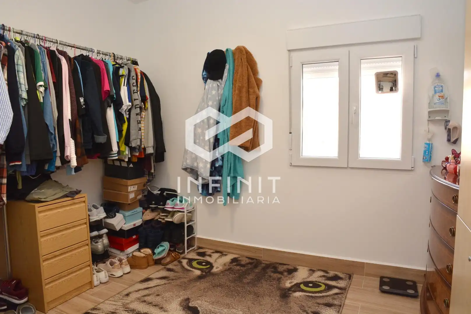 Houses for sale in Mazuecos  with Air Conditioner and Balcony