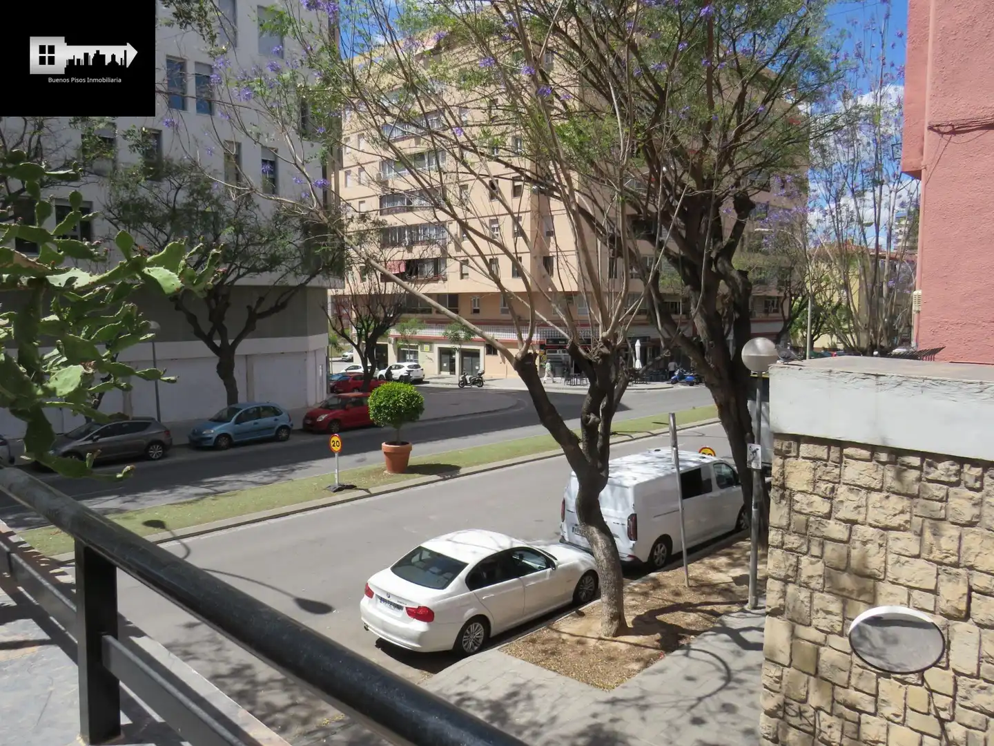 Vista exterior de Piso en venta en Alicante / Alacant con Aire acondicionado y Amueblado