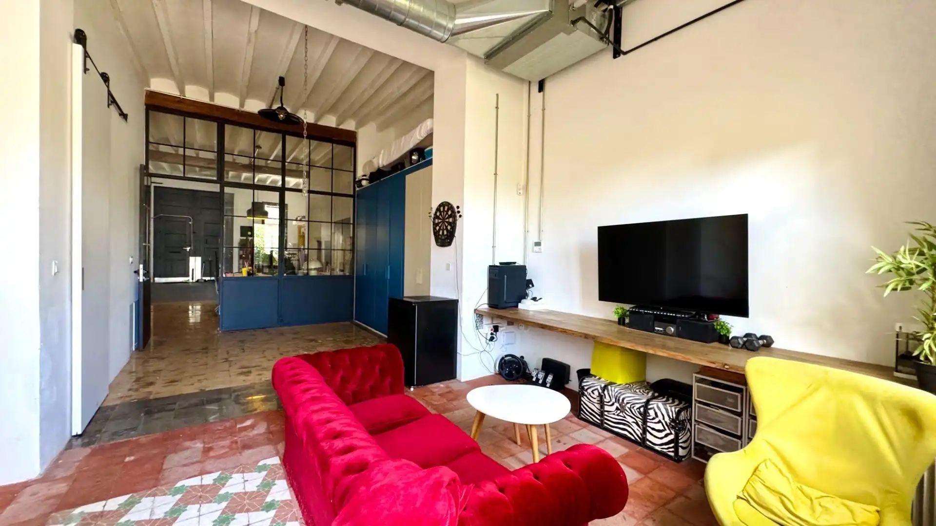 Sala d'estar de Casa o xalet en venda en Alicante / Alacant amb Jardí privat, Terrassa i Piscina