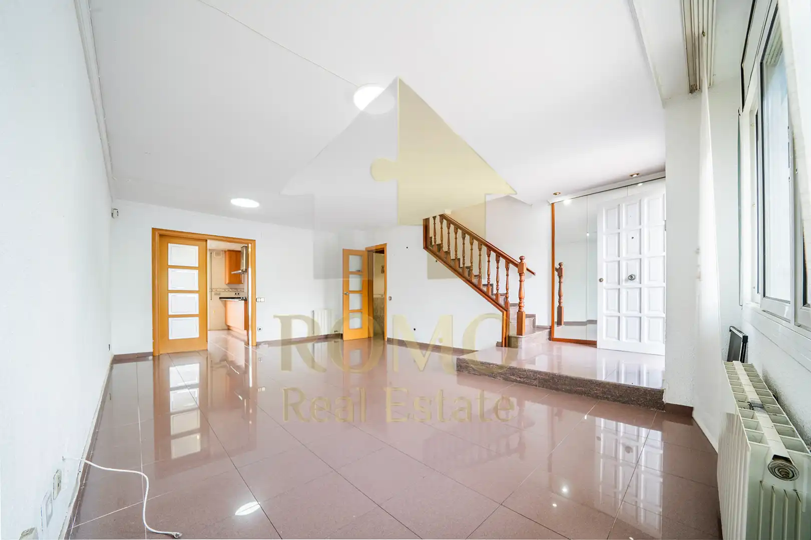 Casa adosada en venta en Santa Perpètua de Mogoda con Balcón