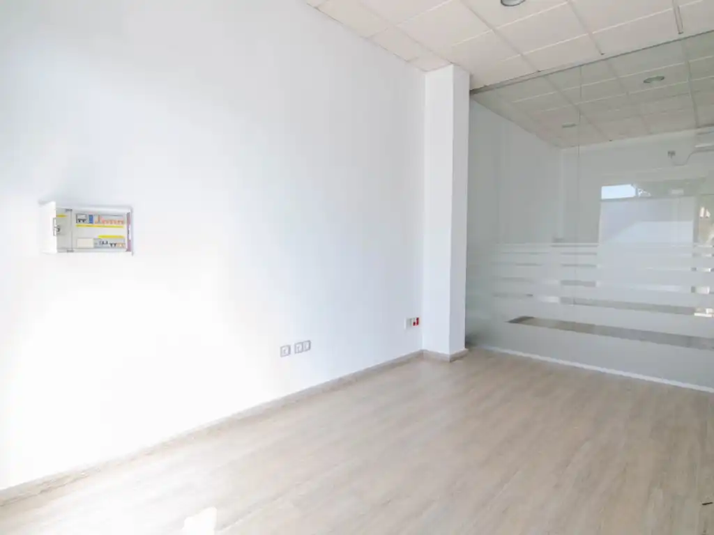 Local comercial en venda a San José de la Rinconada, imagen 2