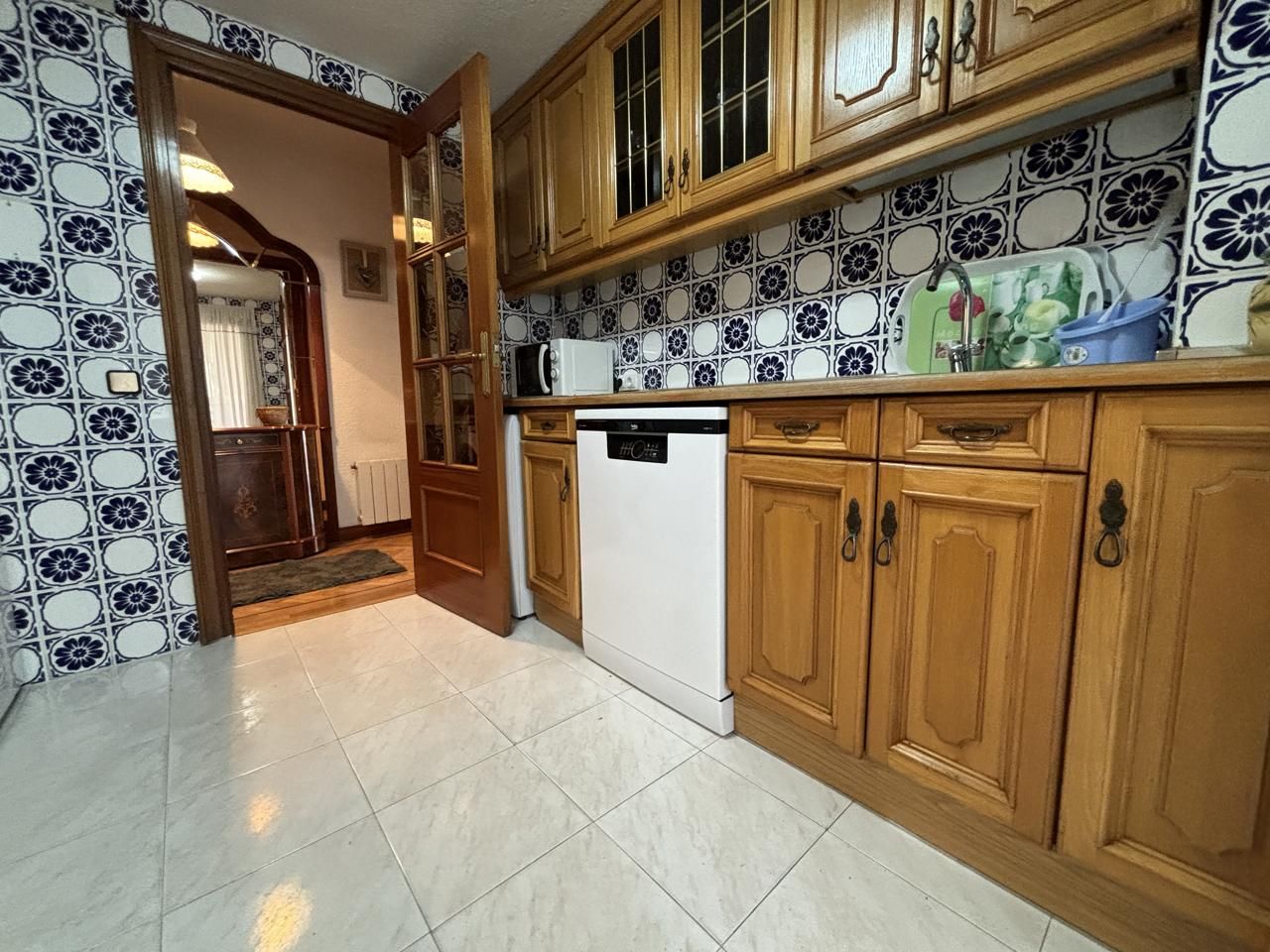 Kitchen of Flat to rent in Alcorcón  with Heating, Parquet flooring and Terrace