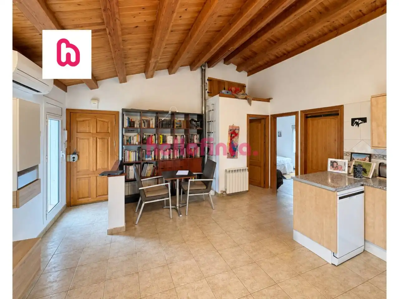 Kitchen of Flat for sale in Berga  with Air Conditioner, Heating and Terrace