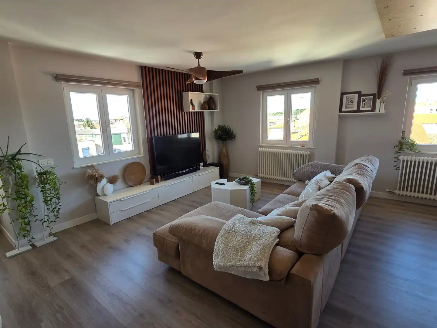 Sala de estar de Piso en venta en Calzada de Valdunciel con Calefacción