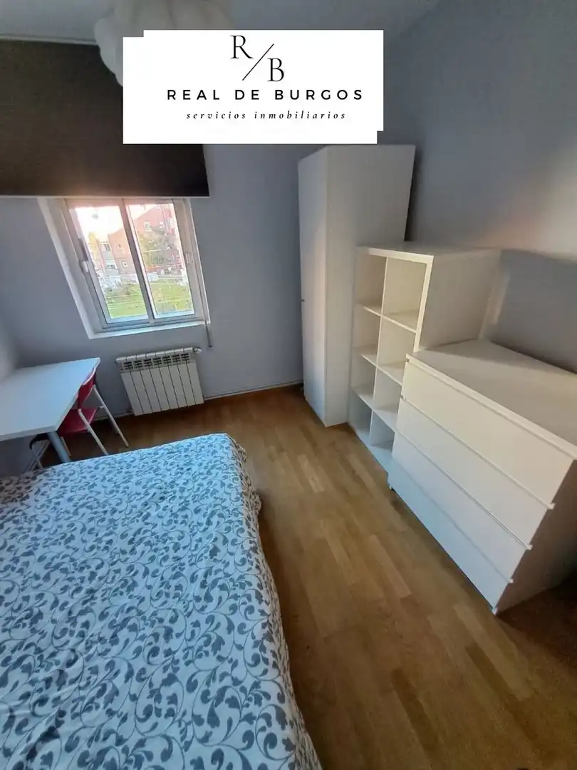 Bedroom of Flat for rent in Valladolid  with Heating, Terrace and Furnished
