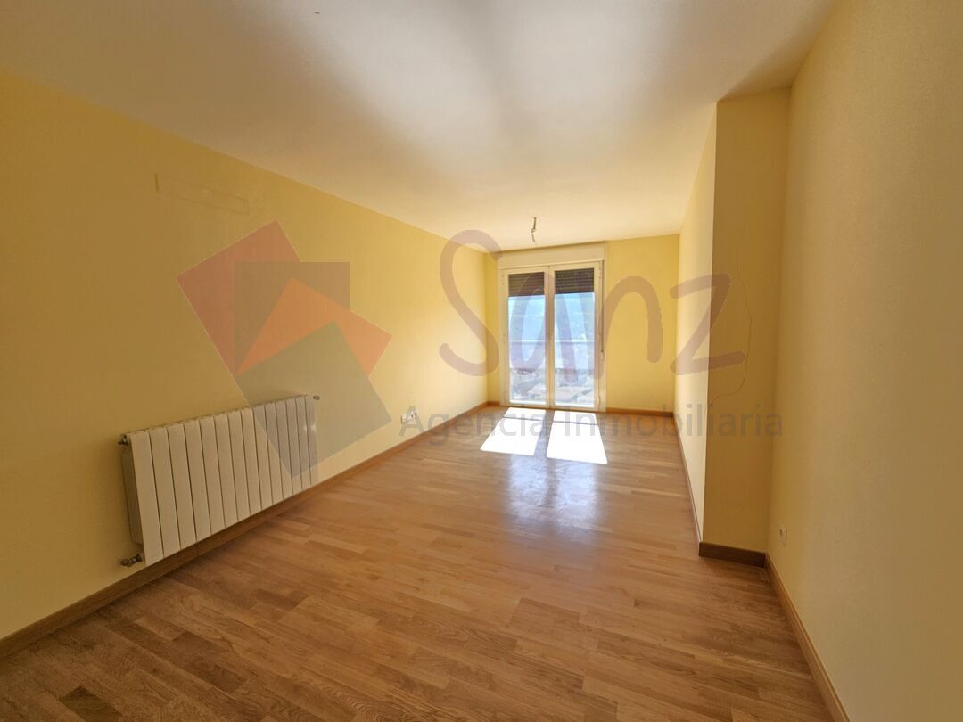 Piso en venta en Ribafrecha con Aire acondicionado, Calefacción y Terraza