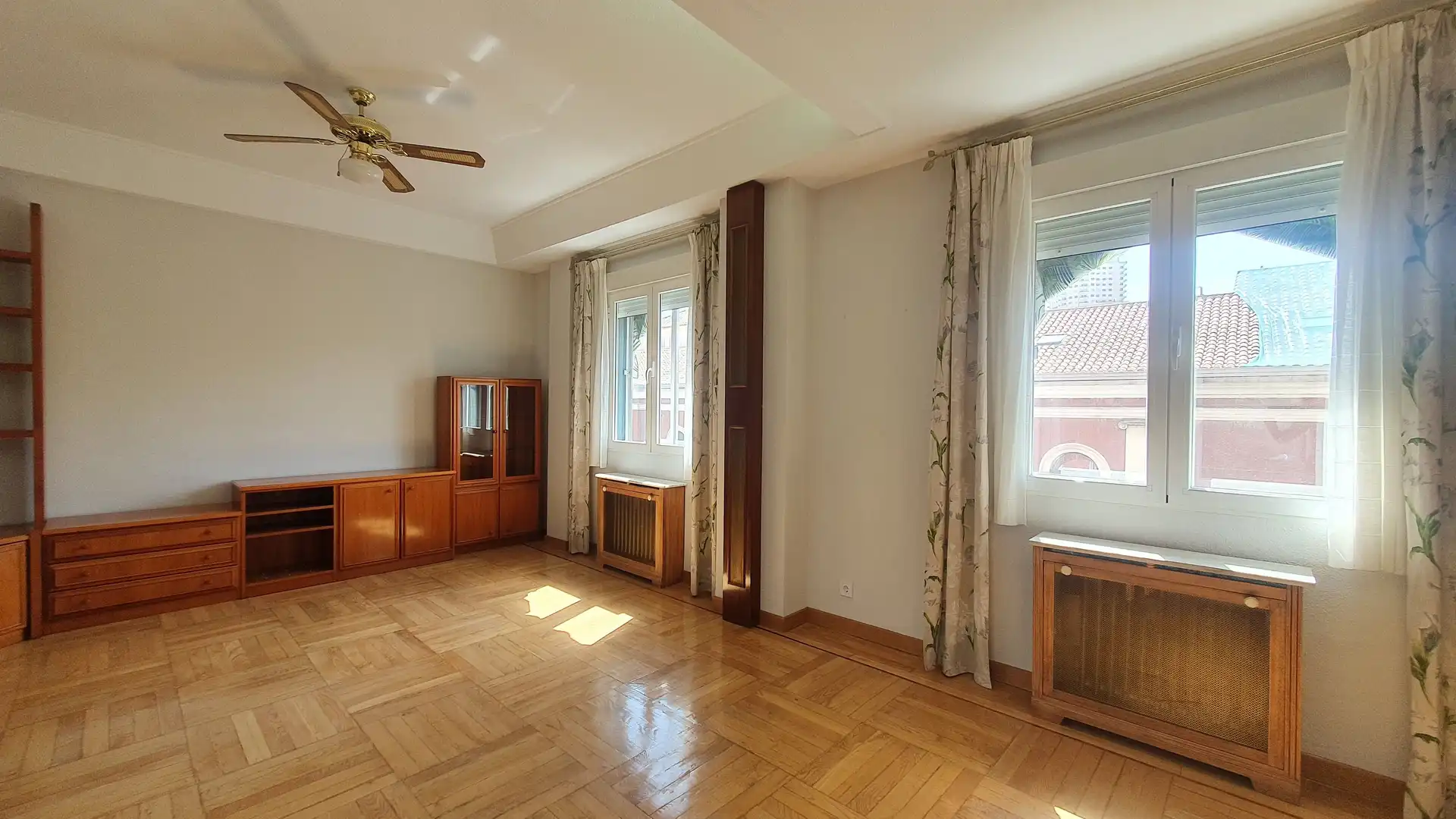 Flat for rent in Calle de San Bernardo, Universidad - Malasaña