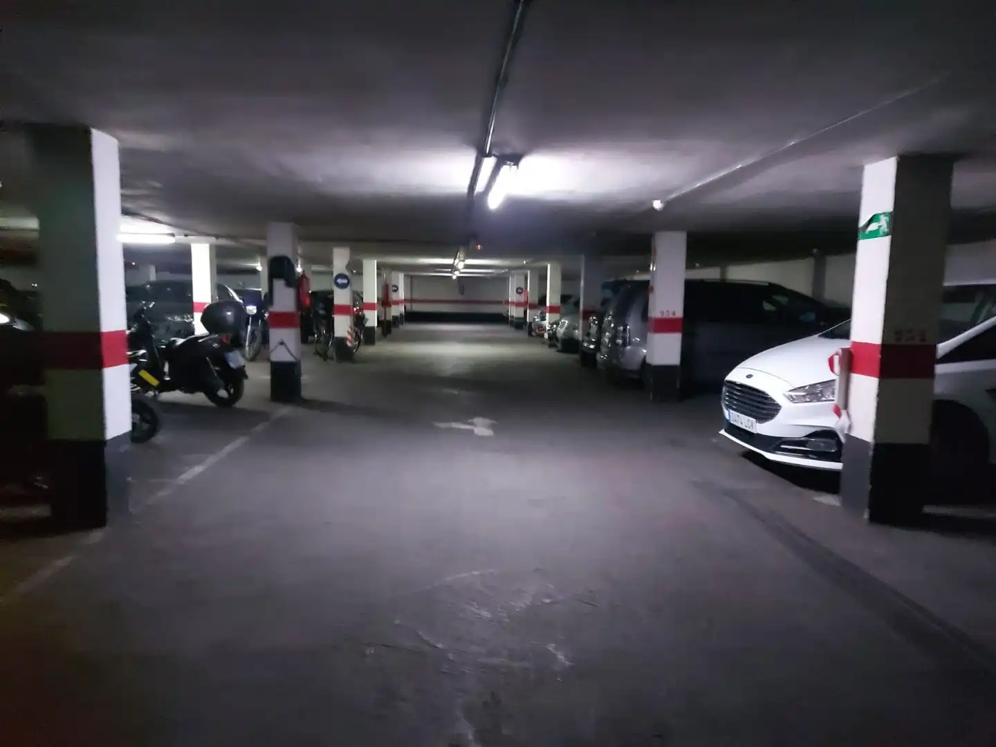 Einzelparkplatz zum Verkauf in Carrer del Serpis, imagen 2