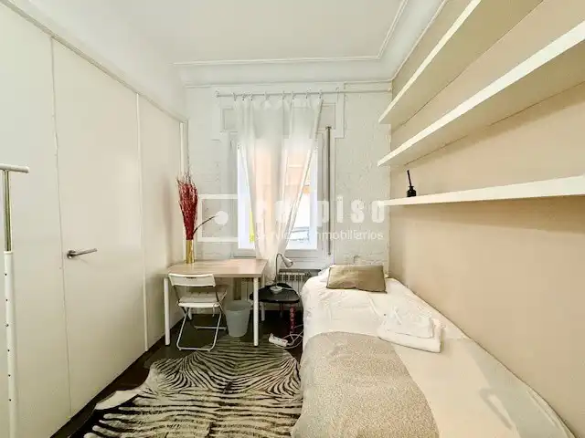 Habitación de Piso de alquiler en Madrid con Aire acondicionado, Calefacción y Jardín privado