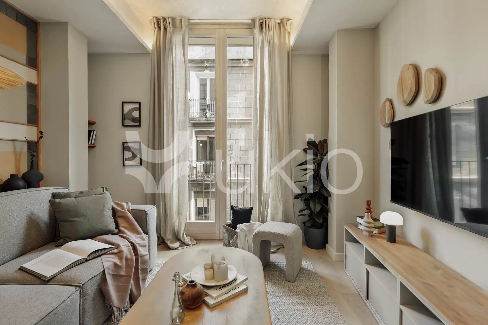 Sala de estar de Apartamento de alquiler en  Barcelona Capital con Aire acondicionado, Calefacción y Terraza