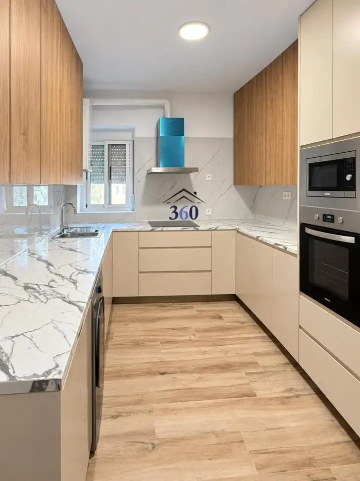 Ground floor for rent in Calle Antonio Reyes Huertas, Centro