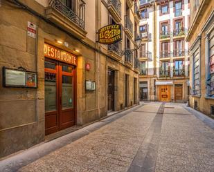 Vista exterior de Local en venda en Donostia - San Sebastián  amb Aire condicionat