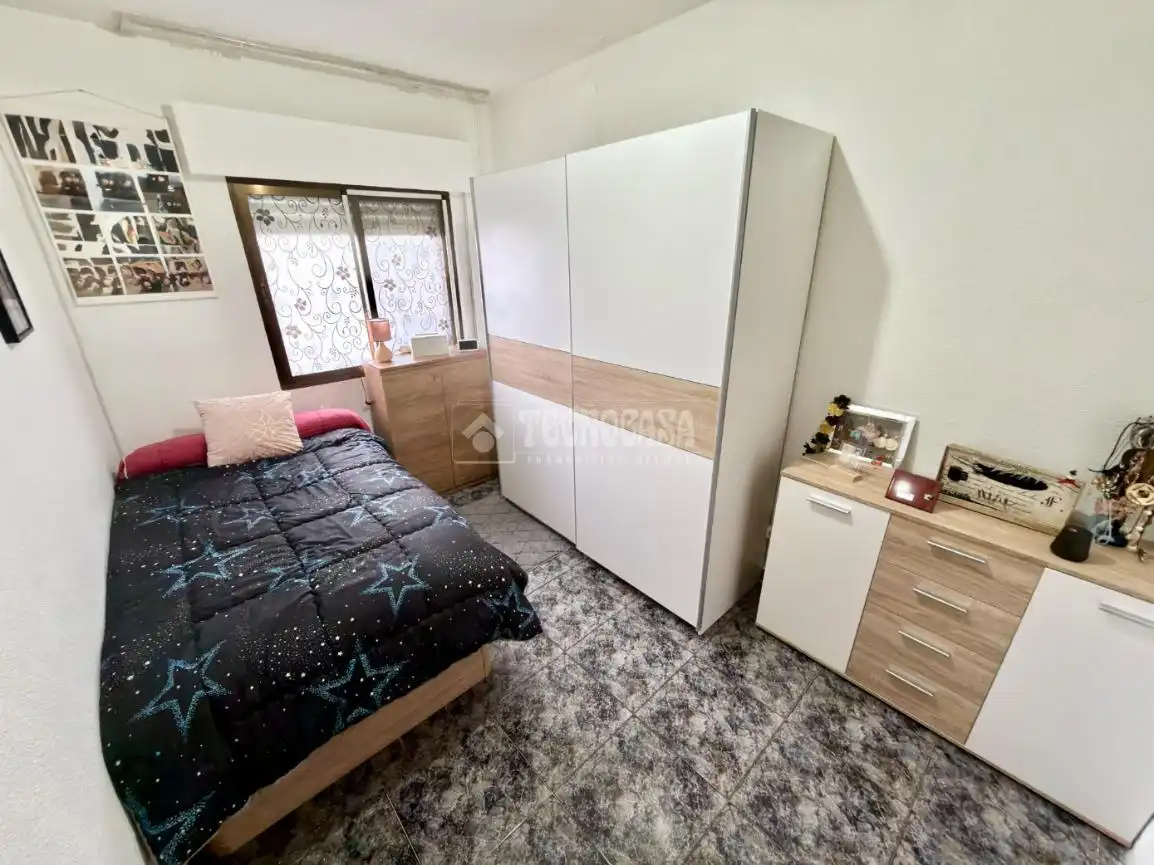 Dormitori de Casa adosada en venda en Valdeaveruelo amb Aire condicionat i Calefacció