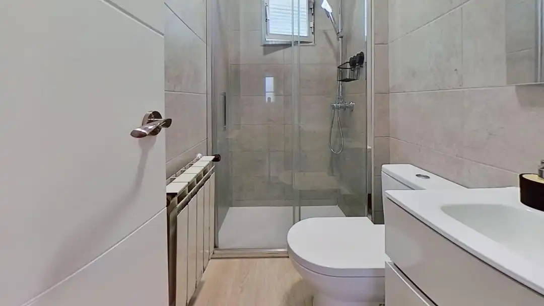 Baño de Piso de alquiler en Madrid