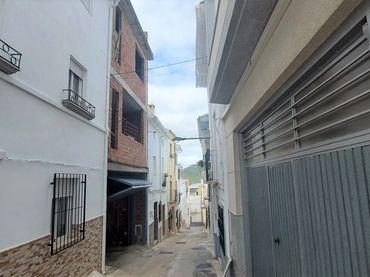 Reihenhaus zum Verkauf in Calle Ocón 14