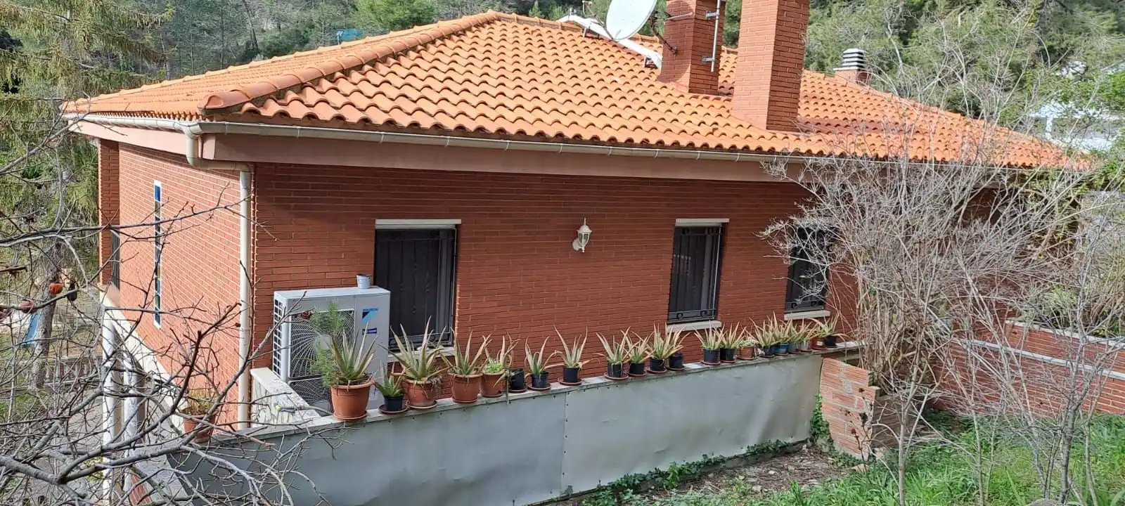 Vista exterior de Casa o chalet en venta en Vallirana con Aire acondicionado, Calefacción y Terraza