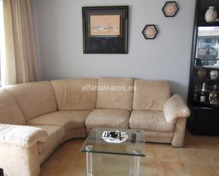 Living room of Flat for sale in Alcúdia  with Air Conditioner, Terrace and Furnished