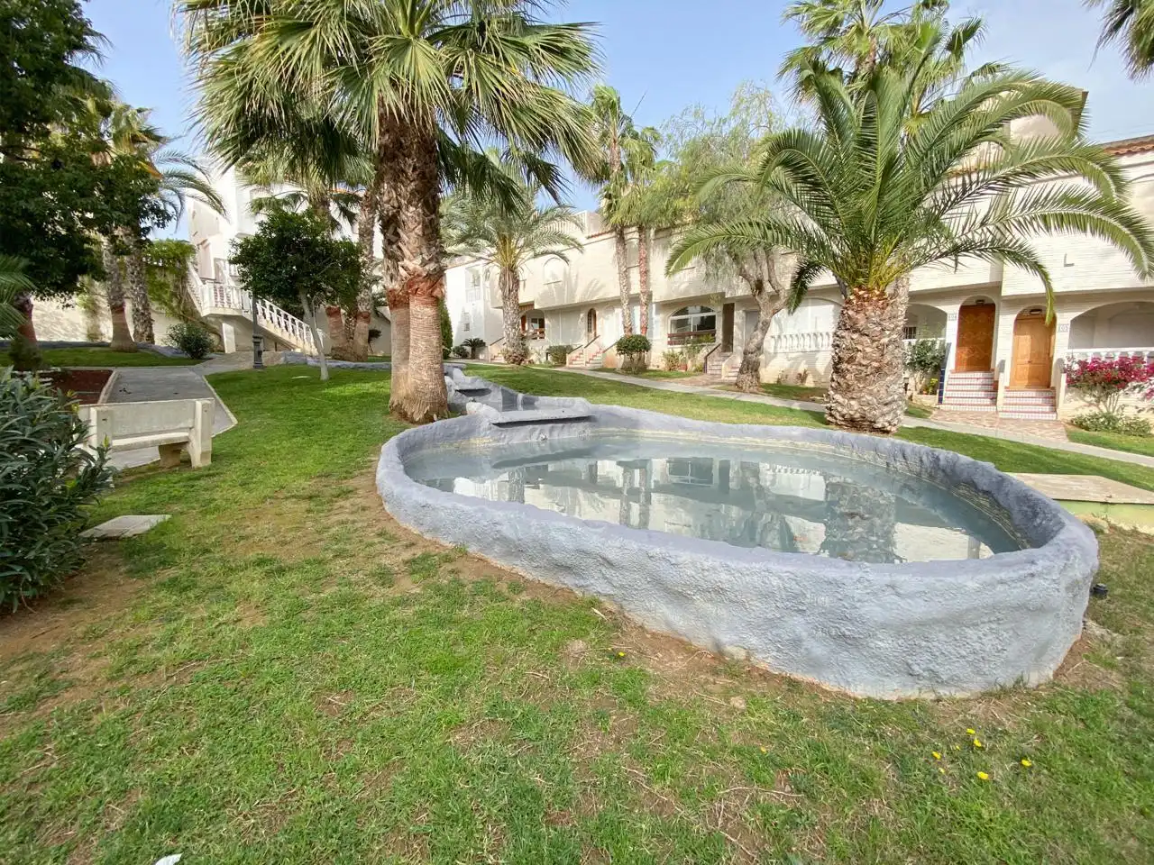 Piscina de Casa adosada en venda en Santa Pola amb Aire condicionat, Jardí privat i Terrassa